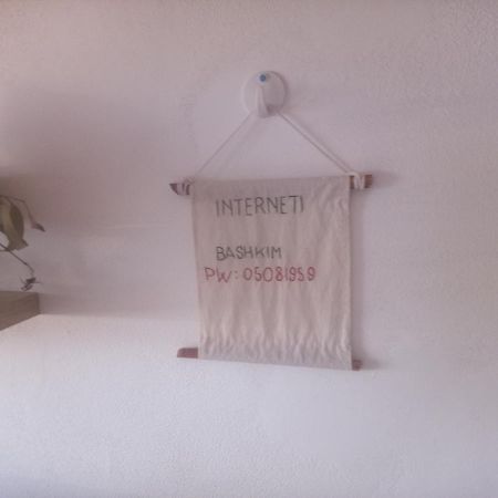 Lindita'S Seaview Appartment Vlorë 外观 照片