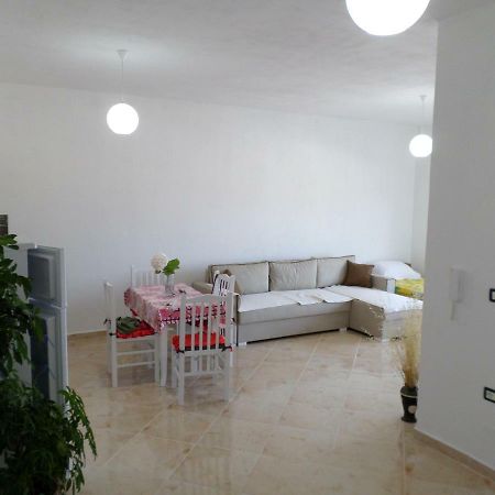 Lindita'S Seaview Appartment Vlorë 外观 照片