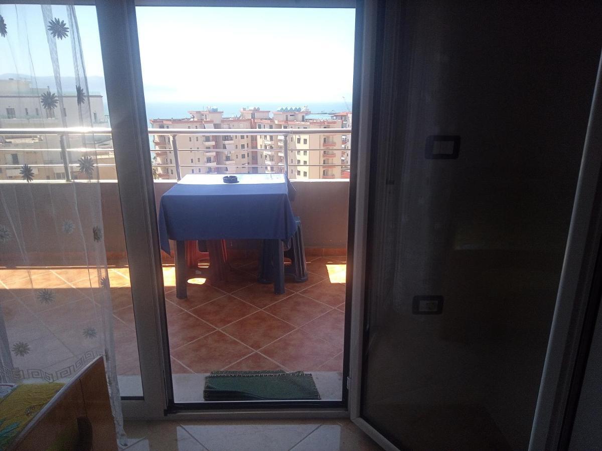 Lindita'S Seaview Appartment Vlorë 外观 照片