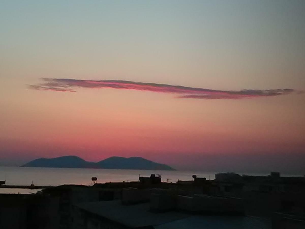 Lindita'S Seaview Appartment Vlorë 外观 照片
