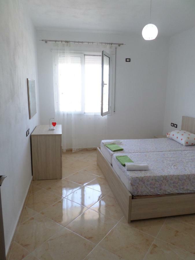 Lindita'S Seaview Appartment Vlorë 外观 照片