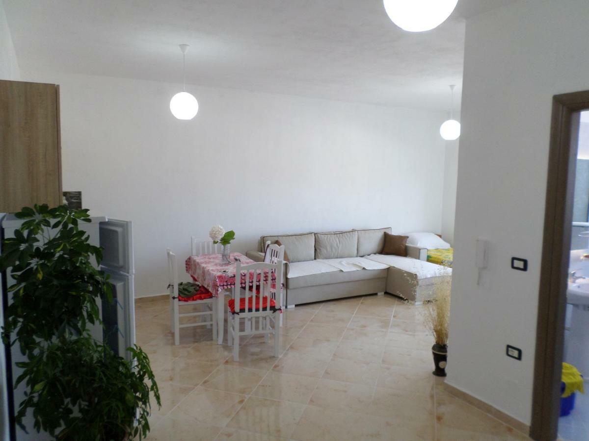 Lindita'S Seaview Appartment Vlorë 外观 照片